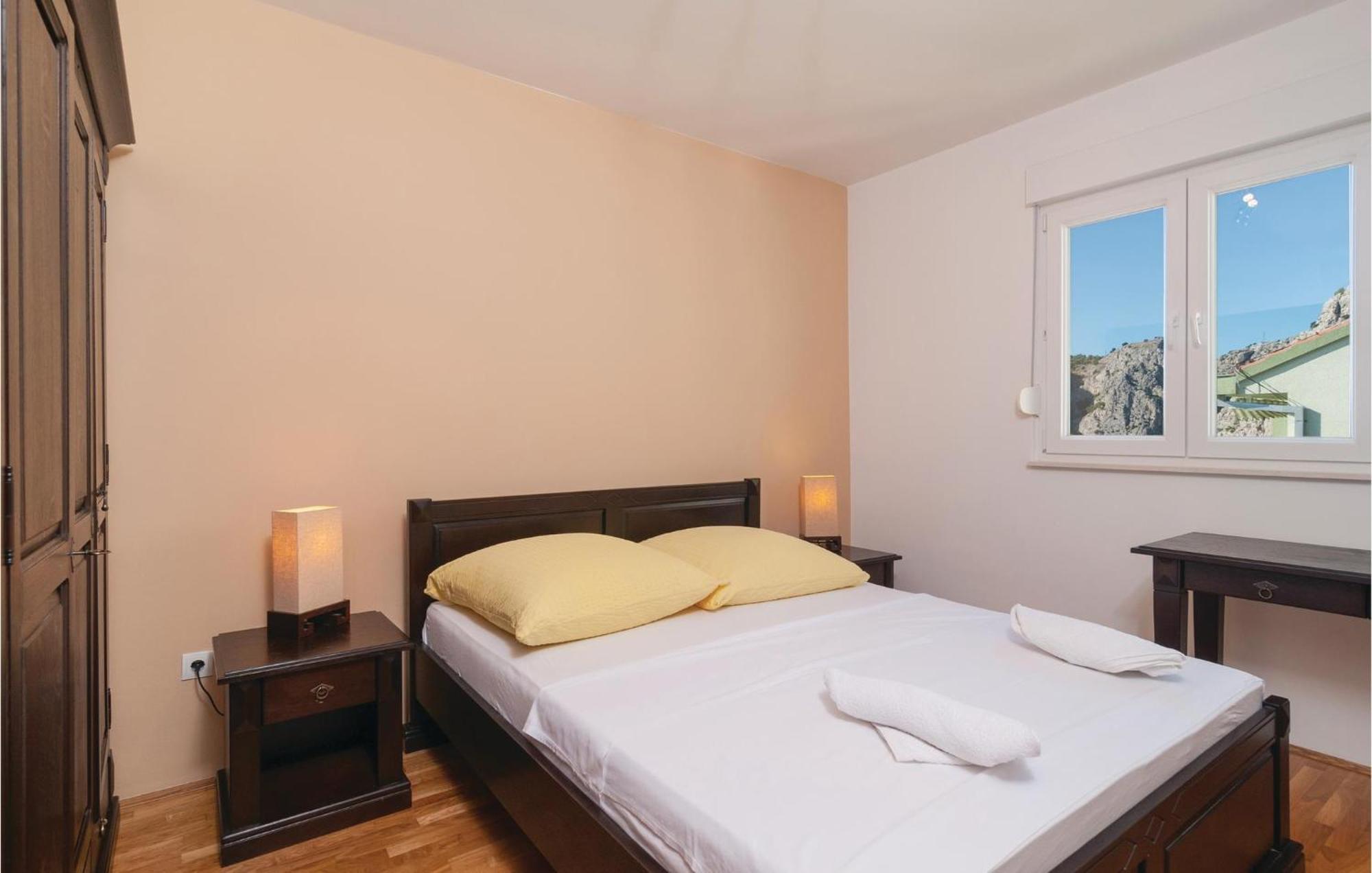 Nice Apartment In Omis With House Sea View Exterior foto